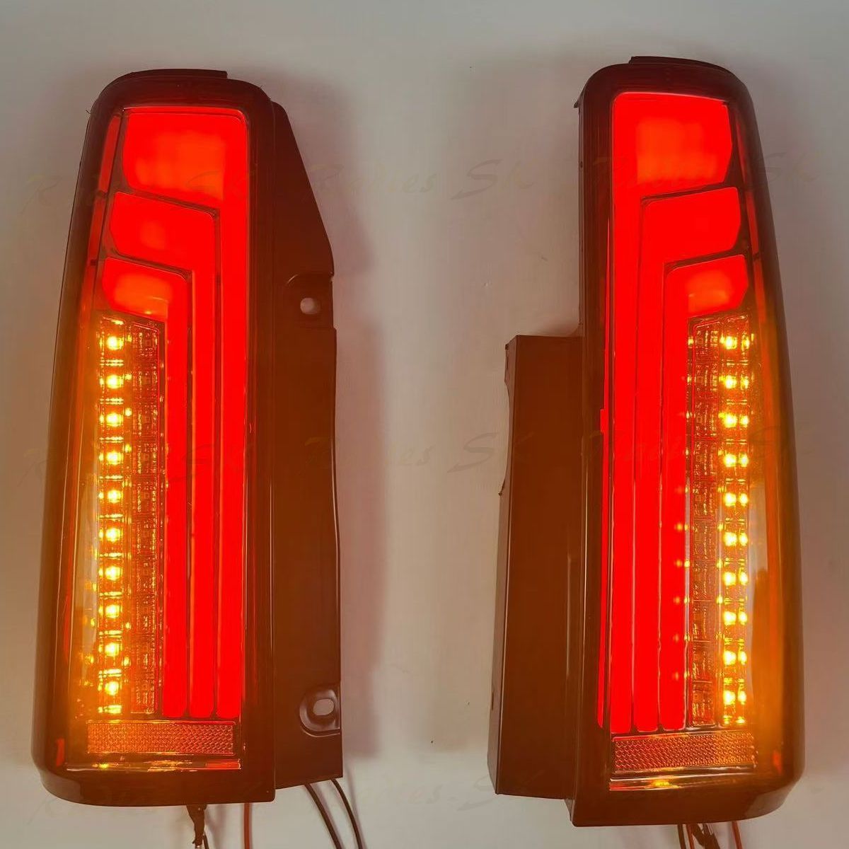 ジムニーJB23 LEDテール 流れるウインカー Amazon | JB23ジムニー 3Dホール フルLEDテールランプ V2 流れる