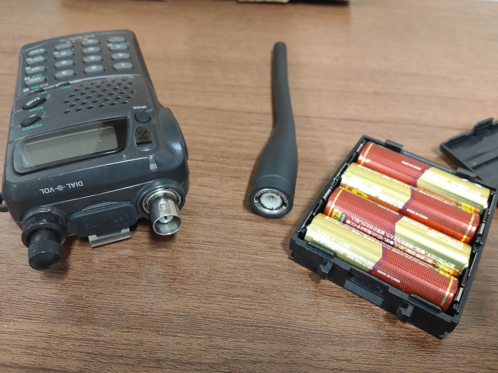 広帯域受信機　 BAOFENG UV-5RHPROMAXデュアルバンド 広帯域受信機 BAOFENG UV-5R デュアルバンド受信機
