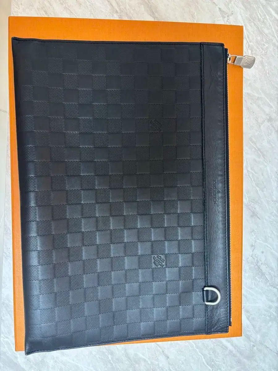 Louis Vuitton(ルイヴィトン) ダミエ インフィニ ポシェット クラッチバッグ