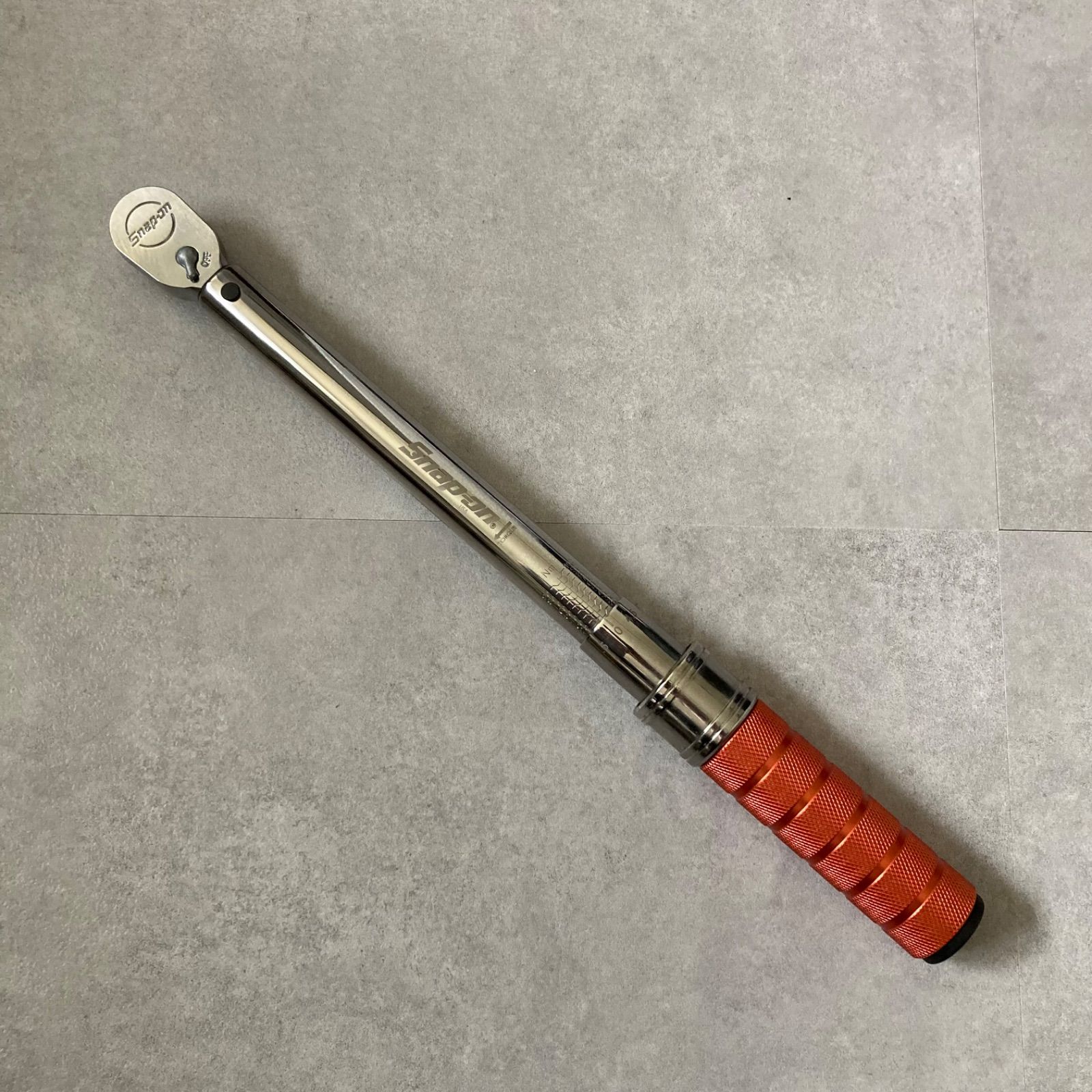 ダイヤル式トルクレンチ