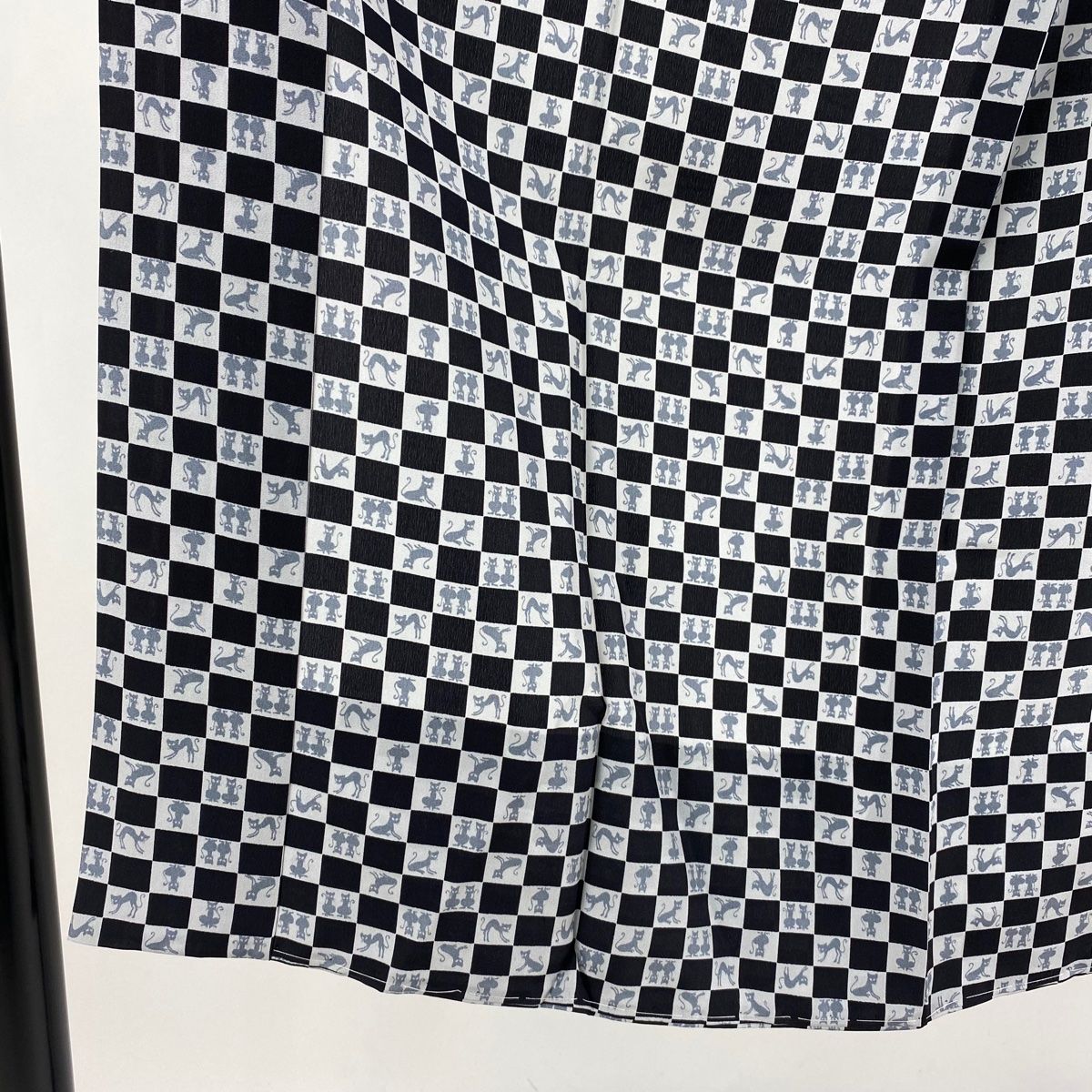 長襦袢 身丈127.5cm 裄丈61cm S 市松 猫 黒 正絹 美品 名品 - メルカリ 