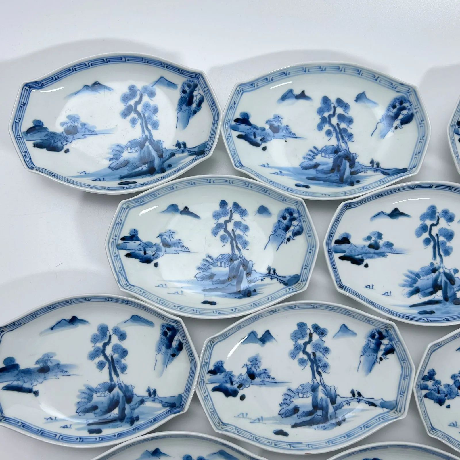 二重角小皿12客 山水画