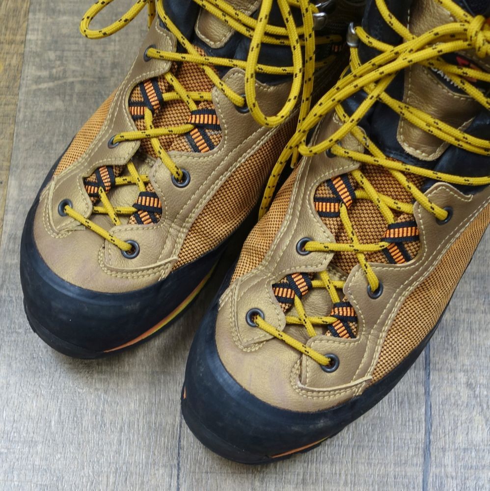 ガルモント GARMONT エルモ GTX 27cm相当 UK8.5 登山 ブーツ トレッキング シューズ 靴 アウトドア ガルモント GARMONT エルモ GTX 27cm相当 UK8.5 登山 ブーツ