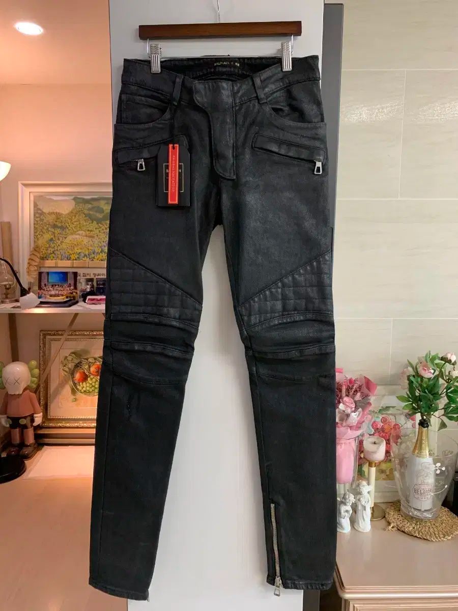 28 サイズ BALMAIN(バルマン) h ＆ m コーティングバイカージーンズ
