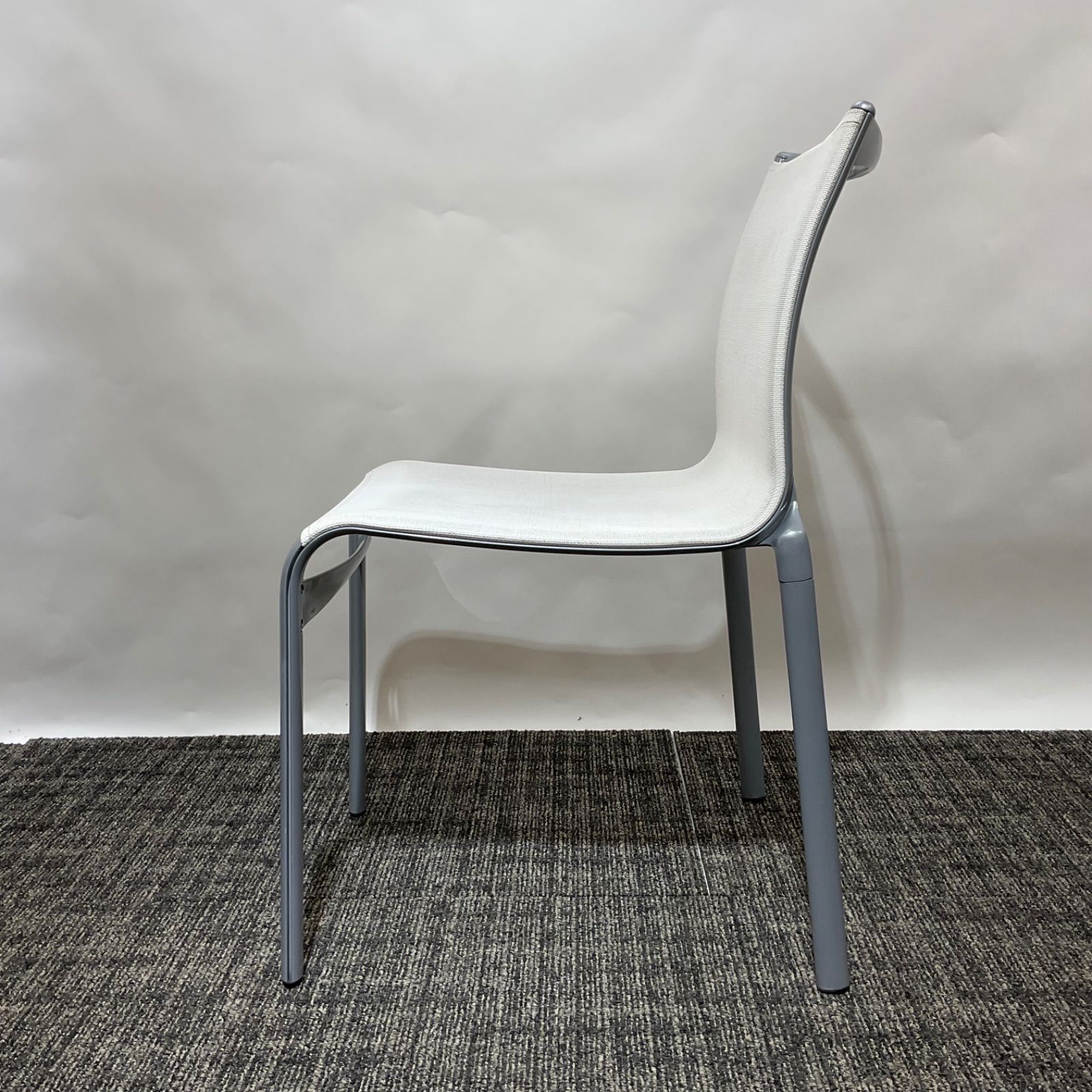 Cassina・カッシーナ】Alias HIGHFRAME・アリアス ハイフレーム