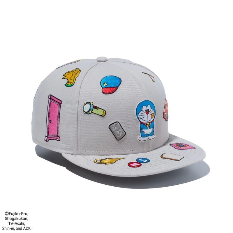 新品 NEWERA ニューエラ ドラえもん コラボ キャップ CAP 帽子 9FIFTY キャラクター グッズ DORAEMON 刺繍 ワッペン 総柄  ひみつ道具 ロゴ メンズ レディース ユニセックス ストーン ブラック 14174555 14174556 - メルカリ