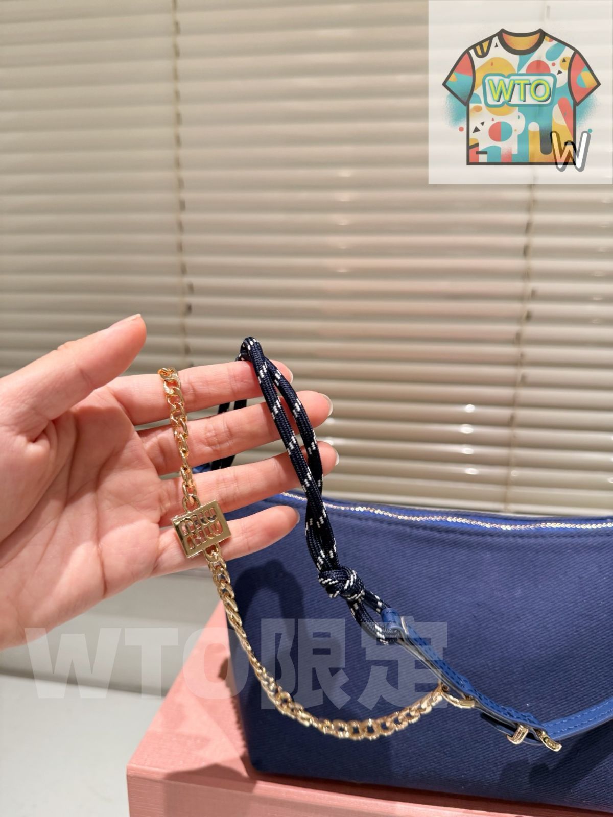 miu✴︎コメント必須！ MIUMIU ミュウミュウ パーカー ジップパーカー フーディー