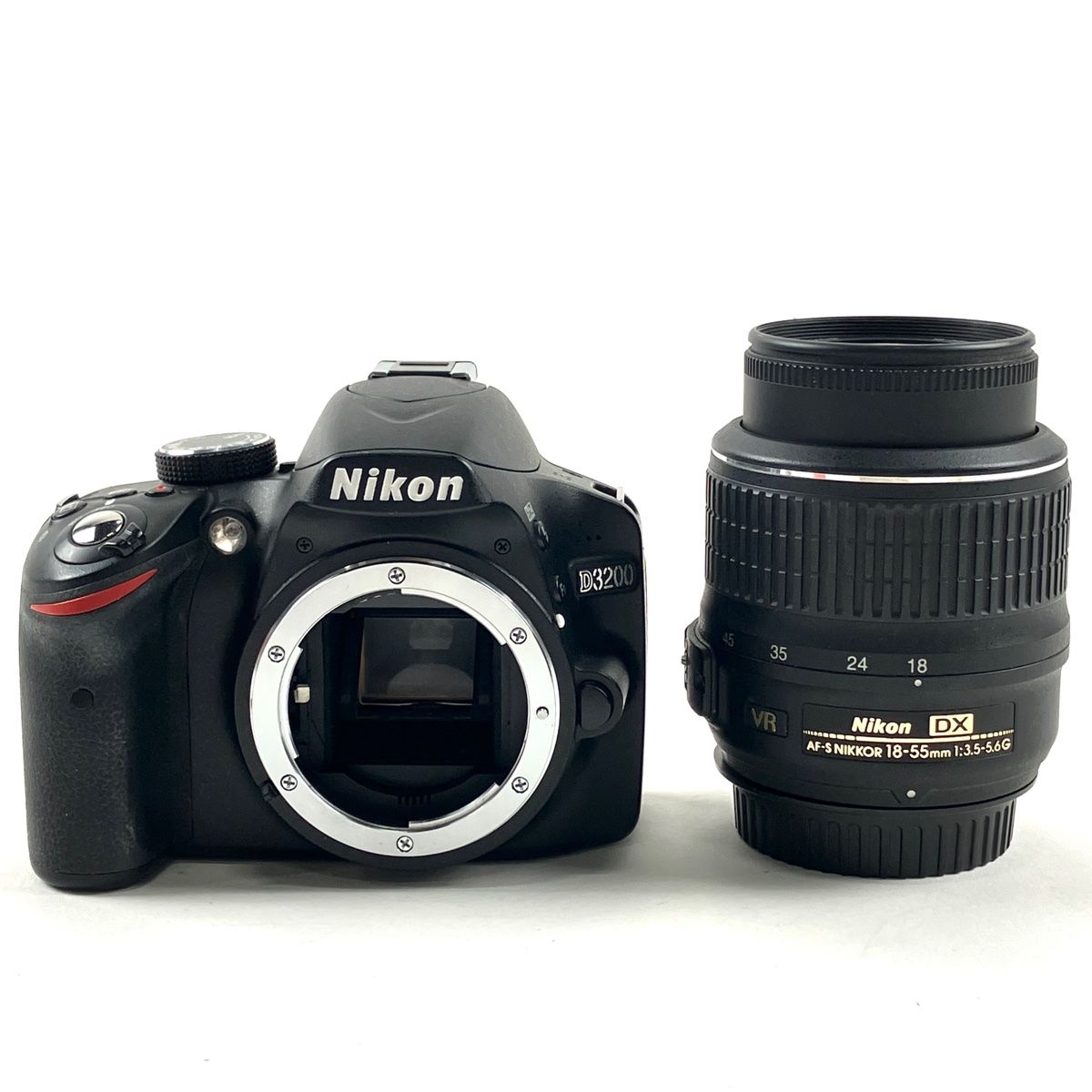 ニコン Nikon D3200 レンズキット デジタル 一眼レフカメラ 【中古