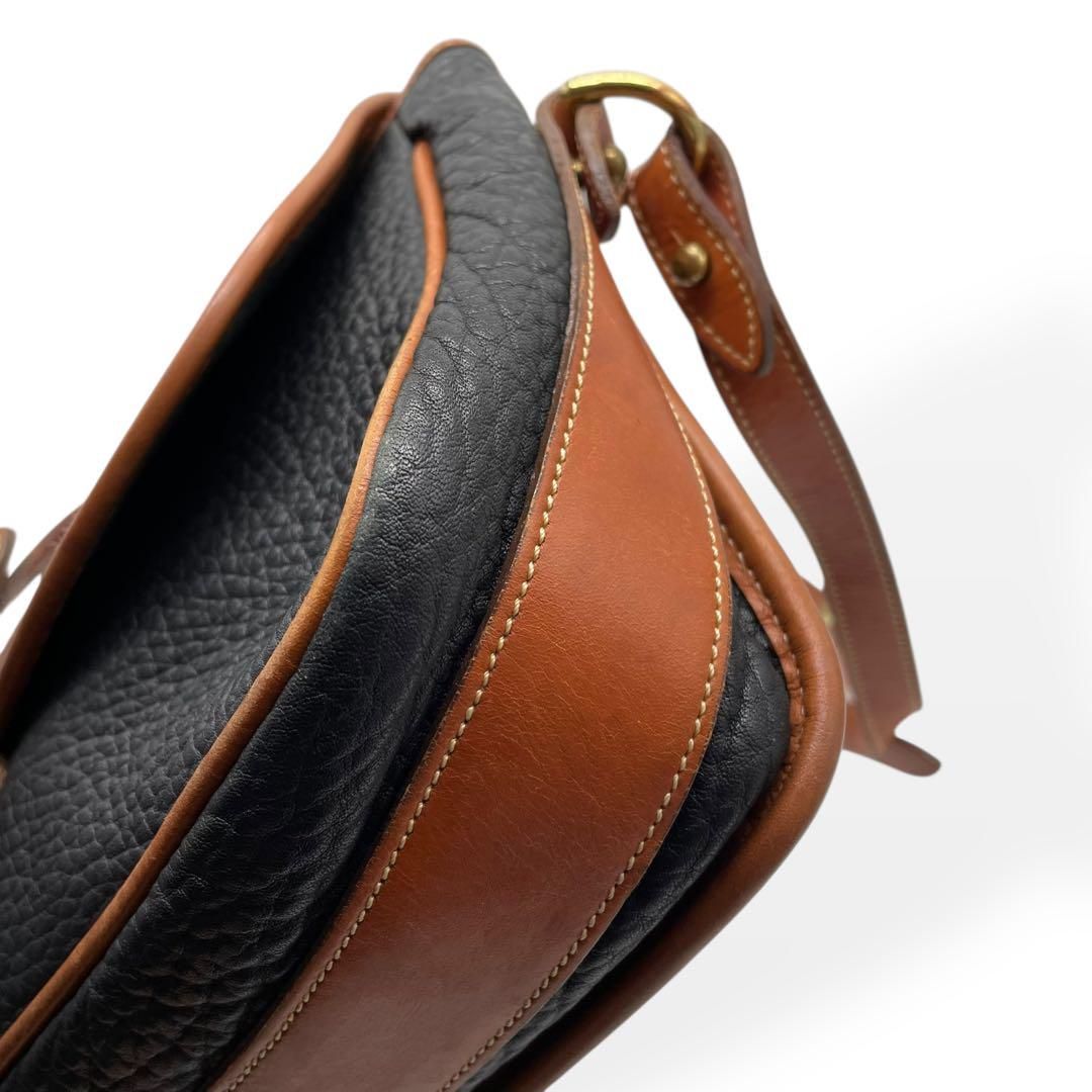 美品 DOONEY&BOURKE ショルダーバッグ シボ革 レザー ブラック - メルカリ