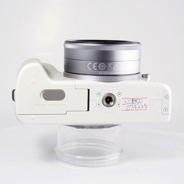 中古】(キヤノン) Canon EOS Kiss M W レンズキット ホワイト - メルカリ