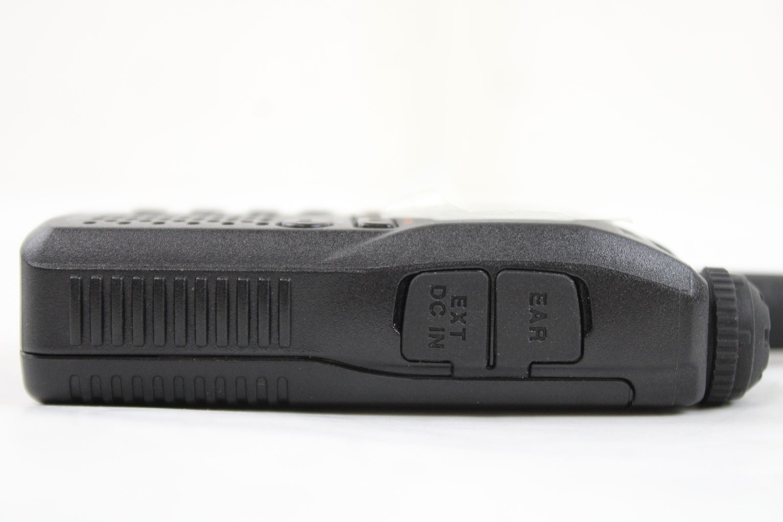 ほぼ未使用 スタンダード 無線機 VX-3 ハンディ機 FMトランシーバー