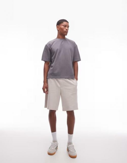 【送料無料】 トップマン メンズ Tシャツ トップス  boxy fit waffle knit t-shirt in washed charcoal Washed Charcoal