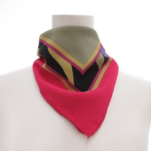 レオナール LEONARD スカーフ 花柄 ロゴ マルチカラー /AE □GY18