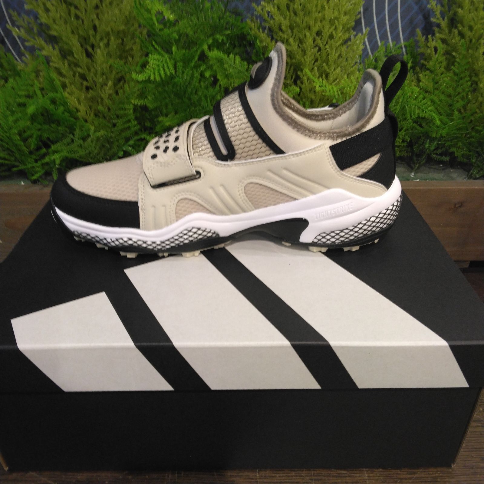 【まなさと】【新品未使用】adidas コードカオス25 26.5センチ adidas アディダス ゴルフ コードカオス 25 ボア スパイクレス