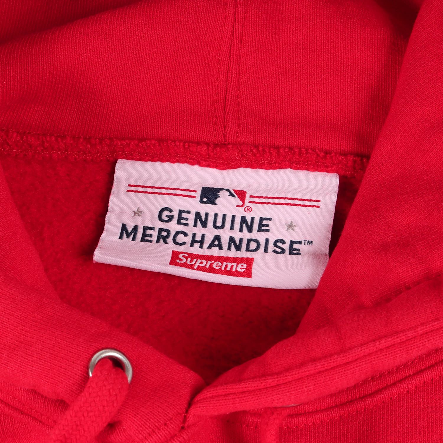 シュプリーム　supreme パーカー　赤　ロゴあり Supreme (シュプリーム) 22AW ×New York Yankees ×MLB 最高ロゴ