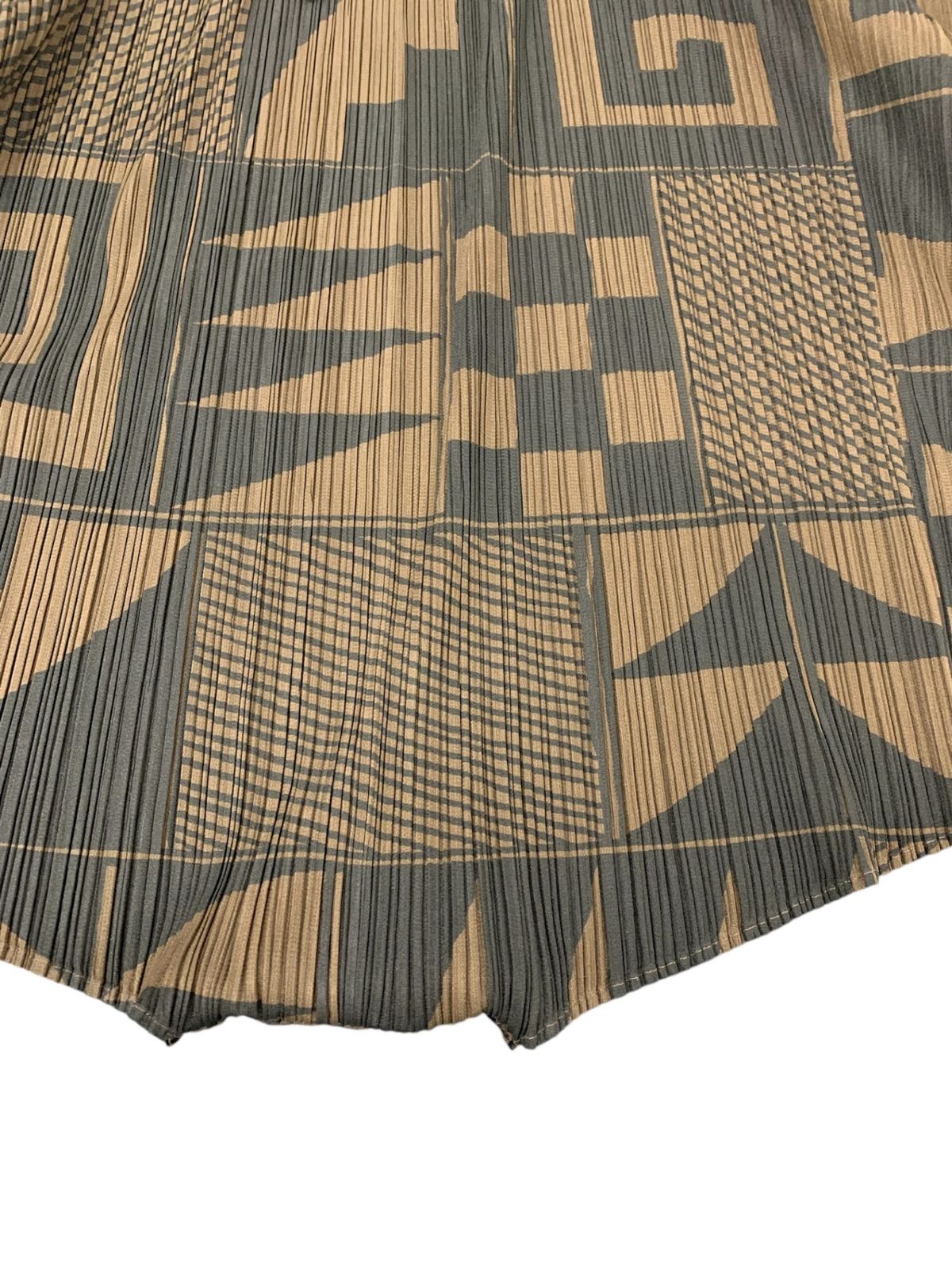 プリーツプリーズイッセイミヤケ PP21-JF631 パンツ 5 ブラウン 総柄