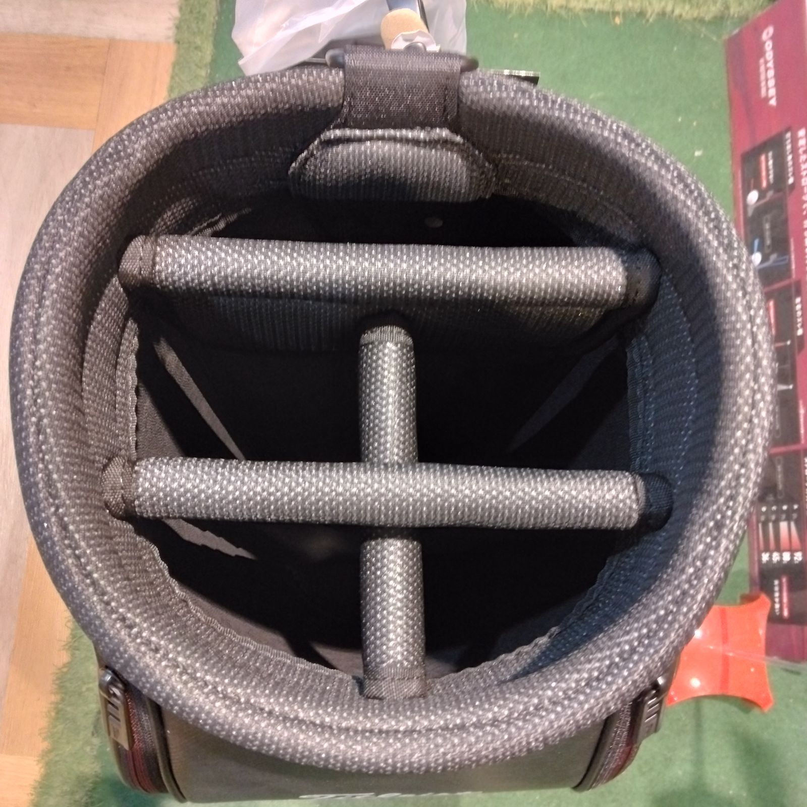 タイトリスト キャディバッグ アスパイア 黒/チャコール 未使用 Titleist タイトリスト TITLEIST アスパイア キャディバッグ