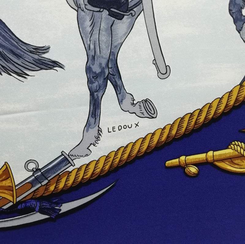 エルメス　カレ90 大判スカーフ　海と海兵隊　シルク100% ネイビー 楽天市場】【アパレル】HERMES エルメス カレ90 スカーフ 大判
