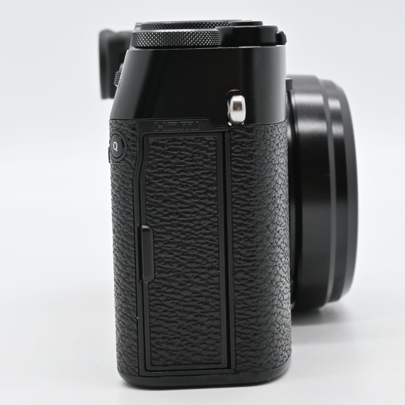 FUJIFILM X100VI ショット数200回 おまけ多数 ☆ほぼ新品☆FUJIFILM X100Ⅵ ブラック ショット数 92回 多言語