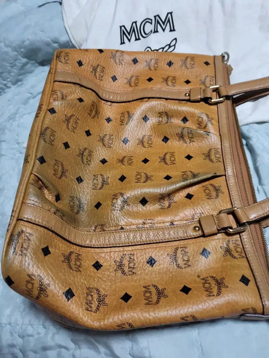 MCM ロゴプリント トートバッグ ブラウン MCM ロゴ トートバッグ ブラウン - メルカリ