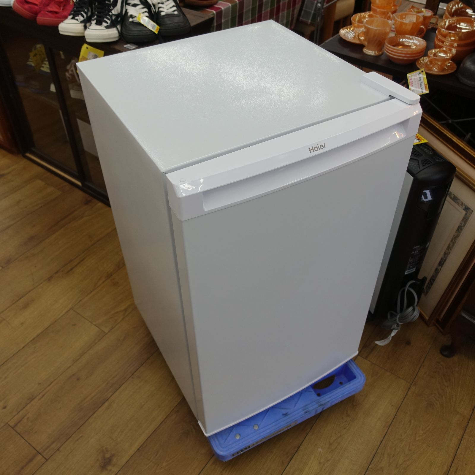 ハイアール 82L1ドアフリーザー