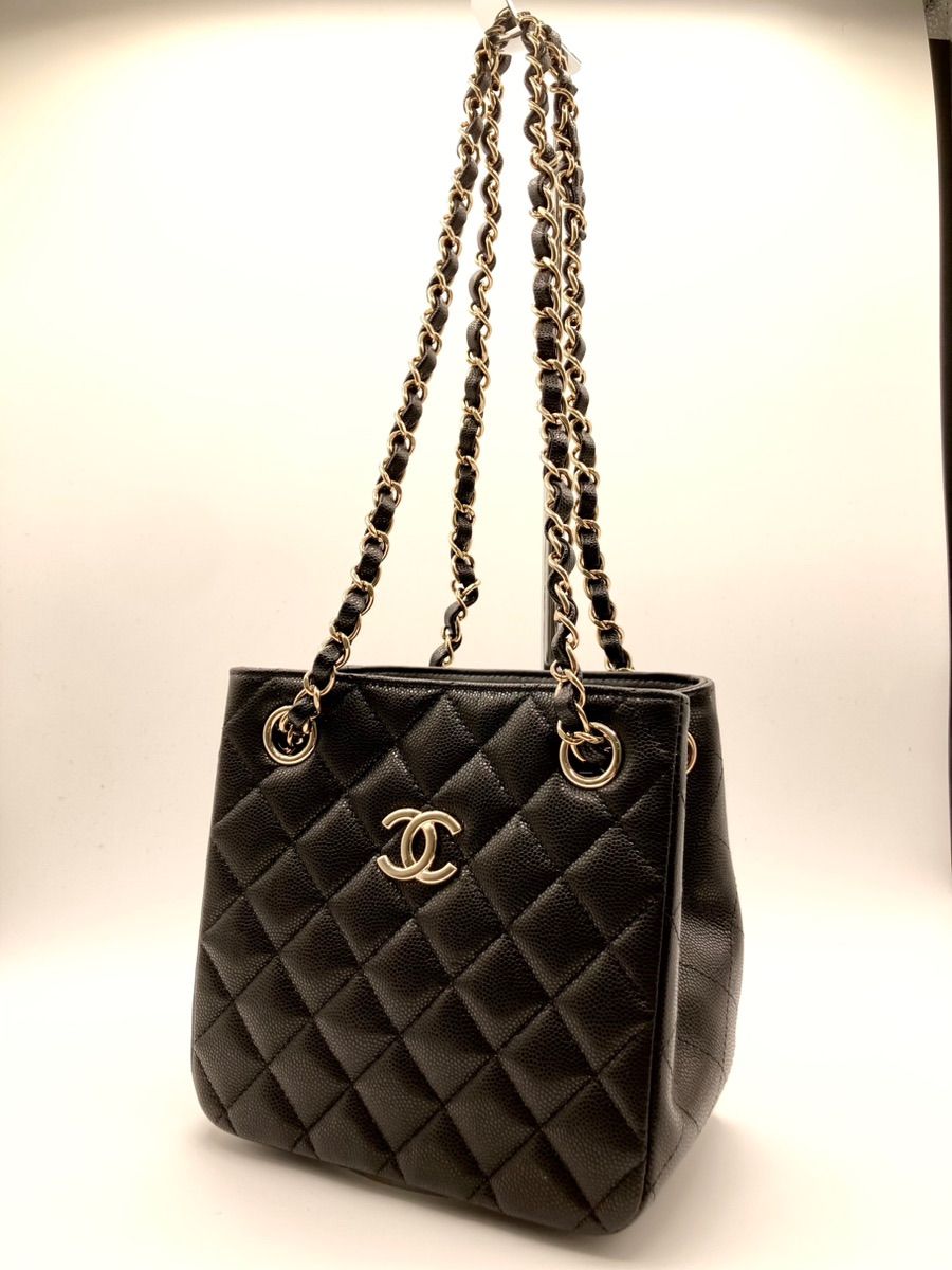 シャネル(CHANEL) マトラッセ ミニ バケットバッグ 黒 キャビア シャネル(CHANEL) マトラッセ ミニ バケットバッグ 黒 キャビア