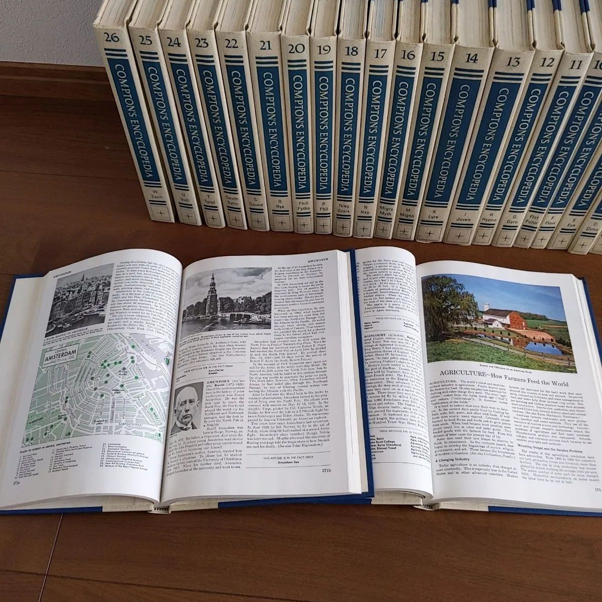 洋書 1976 EDITION compton's encyclopedia 中古】COMPTON'S ENCYCLOPEDIA 1976 Edition - メルカリ