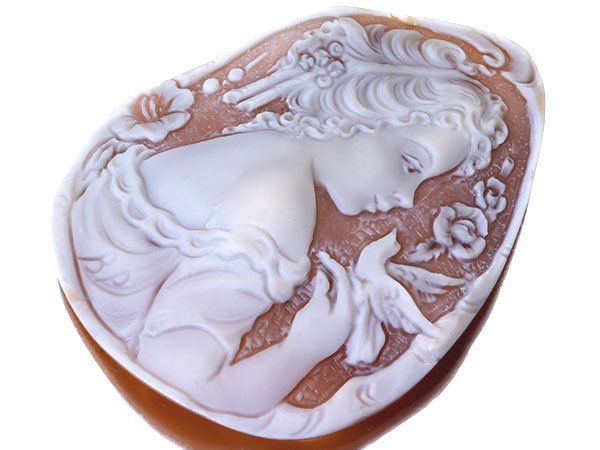ジュエリー ＢＰ作 な女性と小鳥の彫刻 シェルカメオルース 70.5ｍｍ×54.4ｍｍ w5692o 送料無料