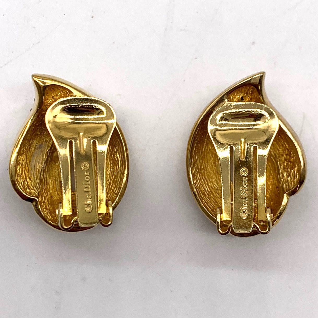 Dior ゴールド ロゴピアス 新品 クリスマスプレゼント クリスマス