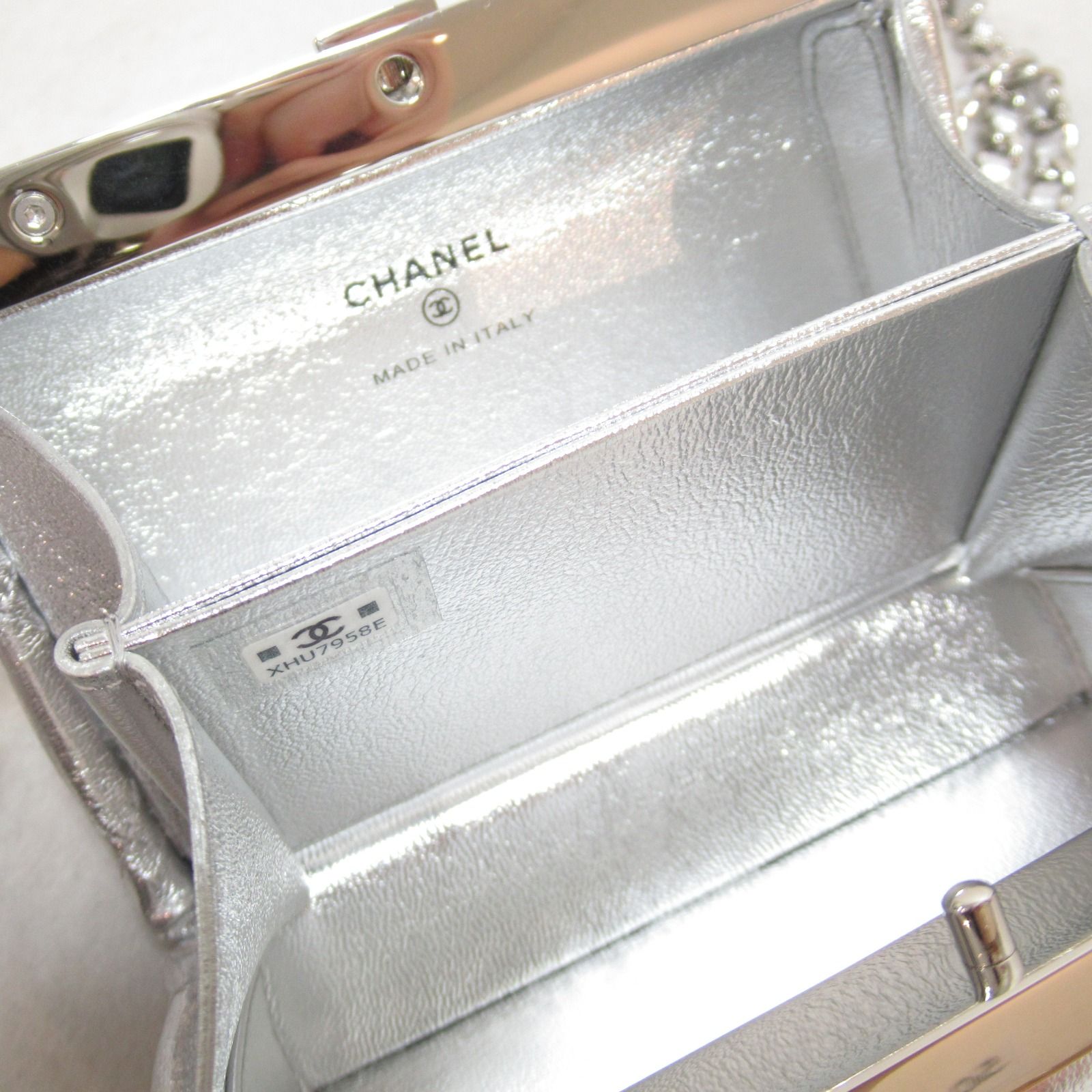 シャネル ノベリティ　横長チェーン　ショルダー CHANEL シャネル カンボンライン チェーンウォレット ショルダー