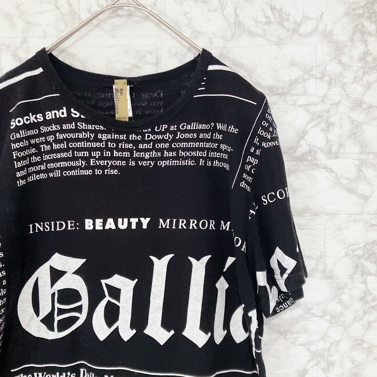 ジョンガリアーノ ニュースペーパー Tシャツ Sサイズ 希少