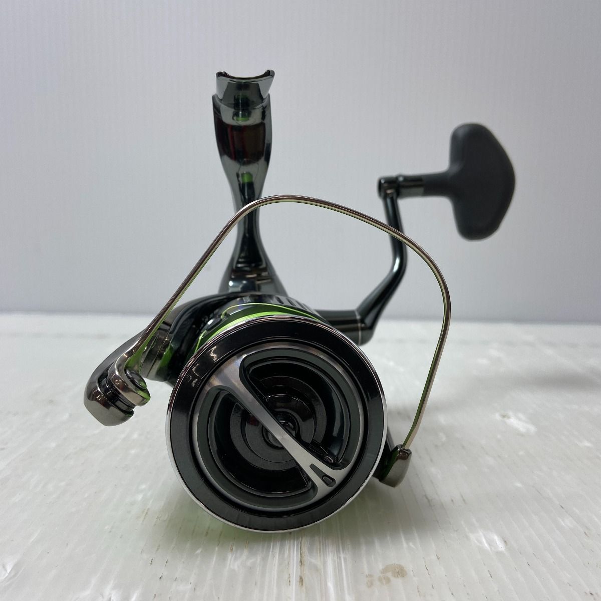 ΨΨSHIMANO シマノ スピニングリール 22ステラ4000XG 箱付き