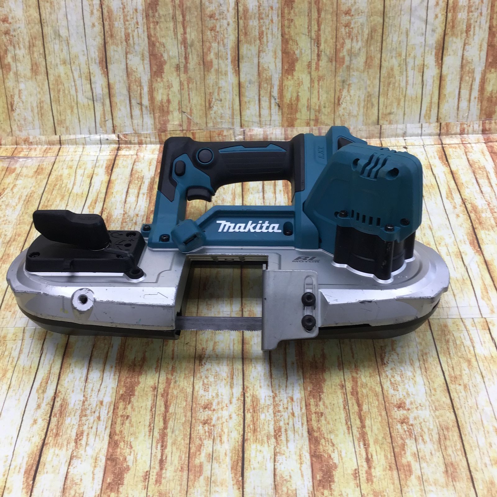 ☆マキタ(makita) コードレスポータブルバンドソー PB183DZ【川崎店