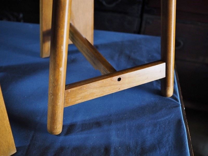 昭和レトロな椅子 昭和中期 古録展 送料別 Gサイズ 中古 品番K2094