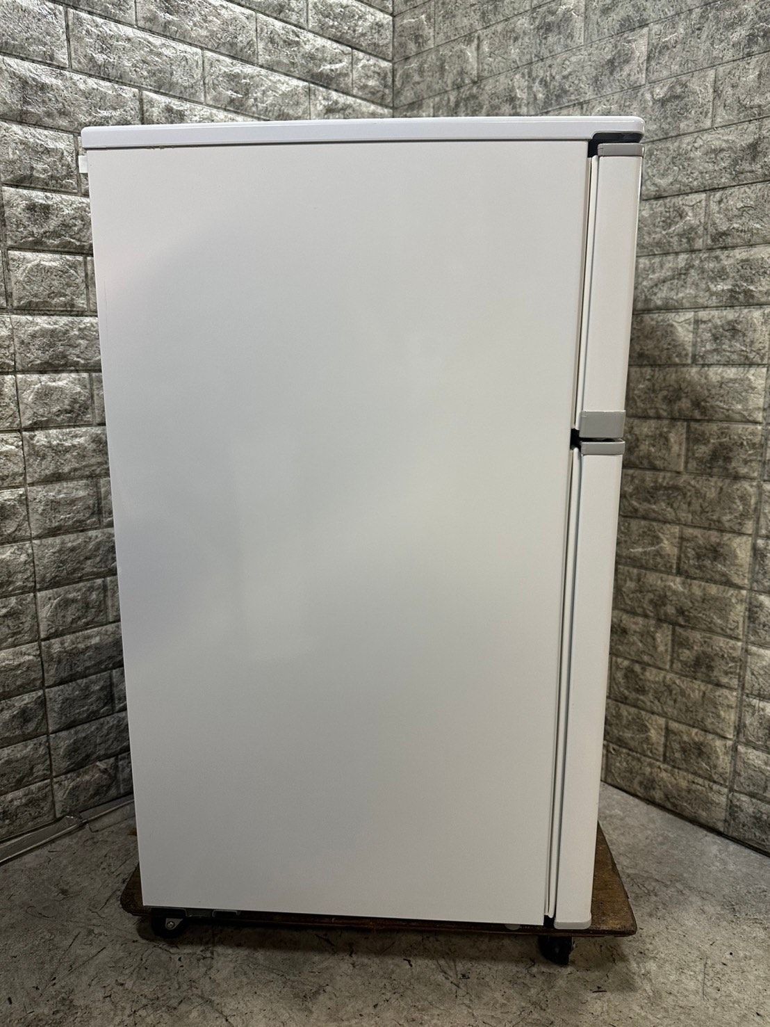 大阪送料無料☆3か月保障付き☆冷蔵庫☆2020年☆アビテラックス☆2ドア