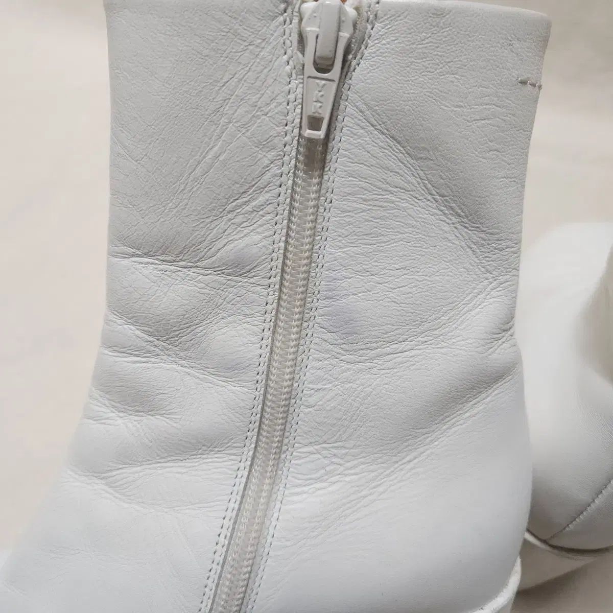 アンクルブーツ 240