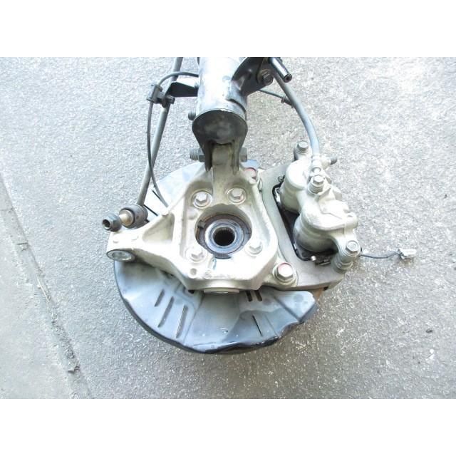 右Fストラット ナックル