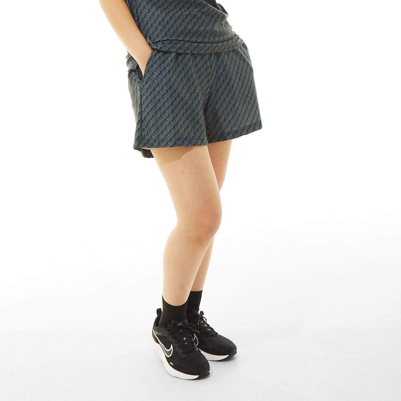 サイズ：40 ZOY ゾーイ 071602401 パンツ  グレー系 [240101416542] ゴルフウェア レディース ストスト 新品】ZOY ゾーイ 071602401 パンツ グレー系 40 ゴルフウェア