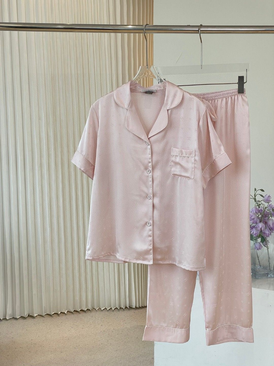 これは CHANEL シャネル の秋冬 のパジャマです 原単品質で ファッション界を驚かせる です -WTO輸入1