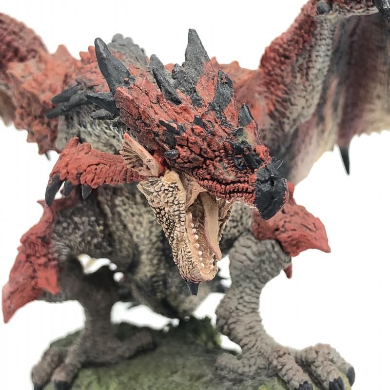 クリエイターズモデル　リオレウス　箱無し クリエイターズモデル リオレウス 箱無し カプコンフィギュア