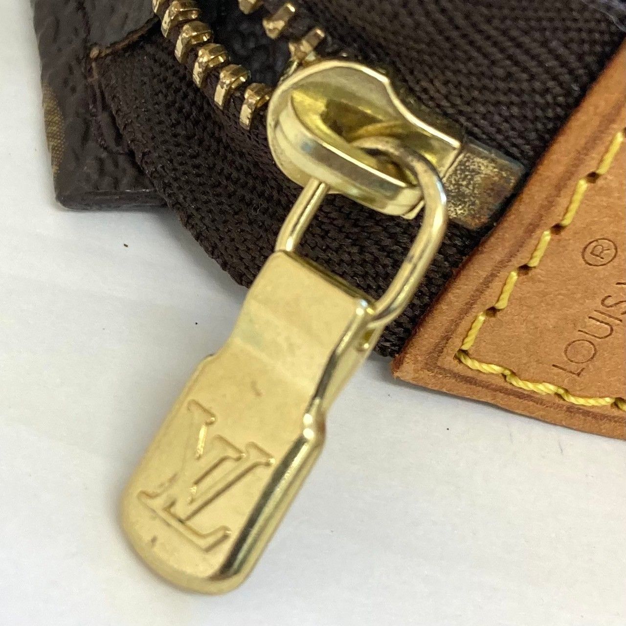振り込み購入NG  ルイ・ヴィトン モノグラム ポーチ LOUIS VUITTON ルイヴィトン モノグラム バケツポーチ ポーチ IC