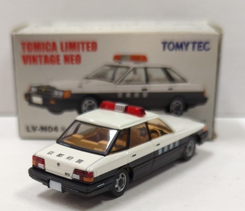 TOMYTEC TOMICA LIMITED VINTAGE NEO 日産レパードTR-X (京都府警) LV