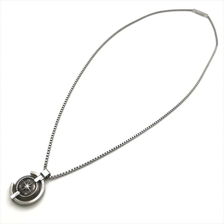 良品 DIESEL ディーゼル ブレイブマン コンパスモチーフ アクセサリー ネックレス ペンダント シルバー y13 良品 DIESEL ディーゼル ブレイブマン コンパスモチーフ アクセサリー