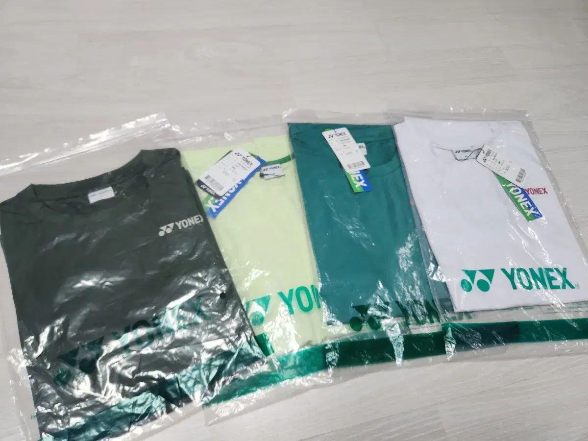 ヨネックス YONEX 半袖Tシャツ 90 サイズ