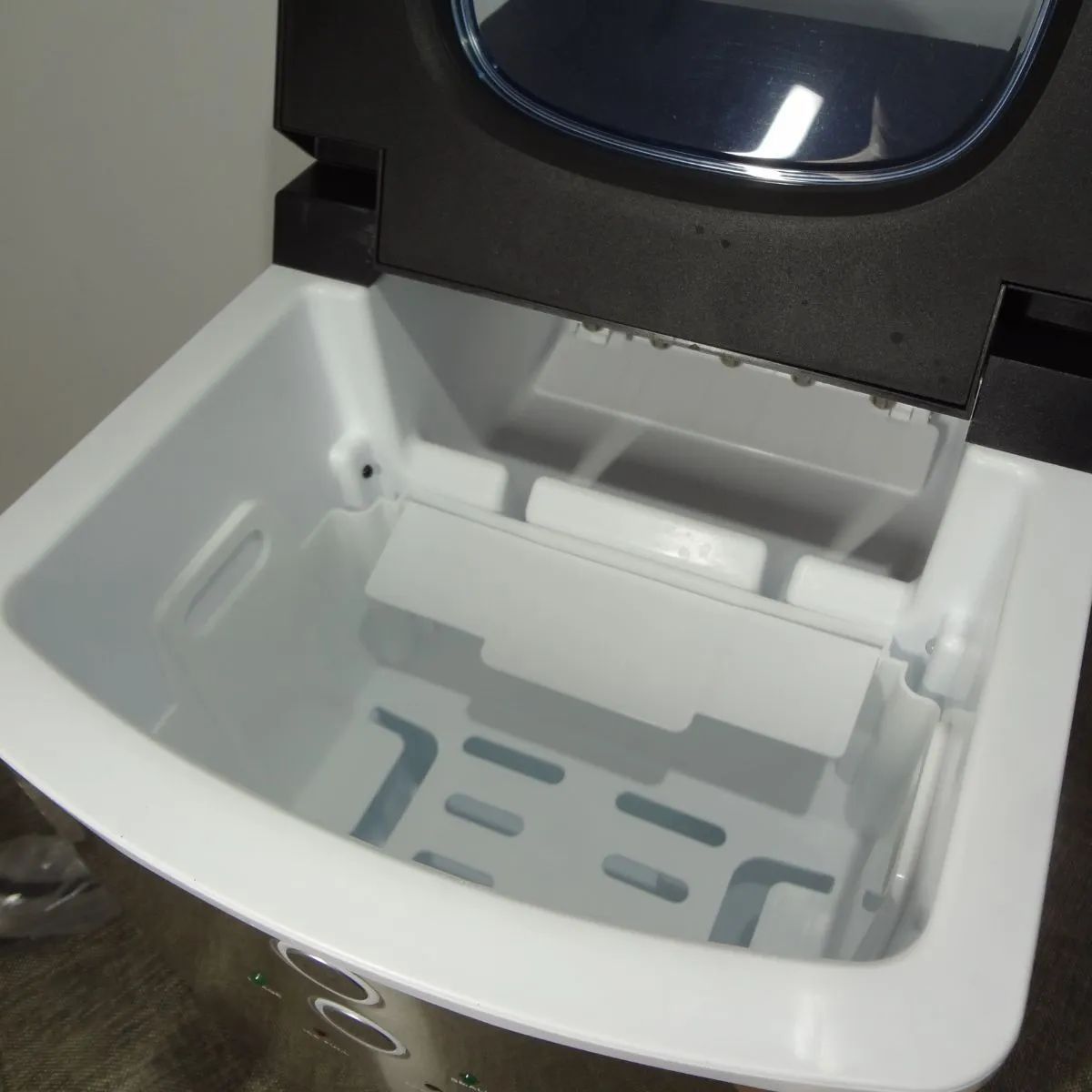 動作 済み シンプラス製氷機 SP-CE01 家庭用製氷機 コンパクトサイズ