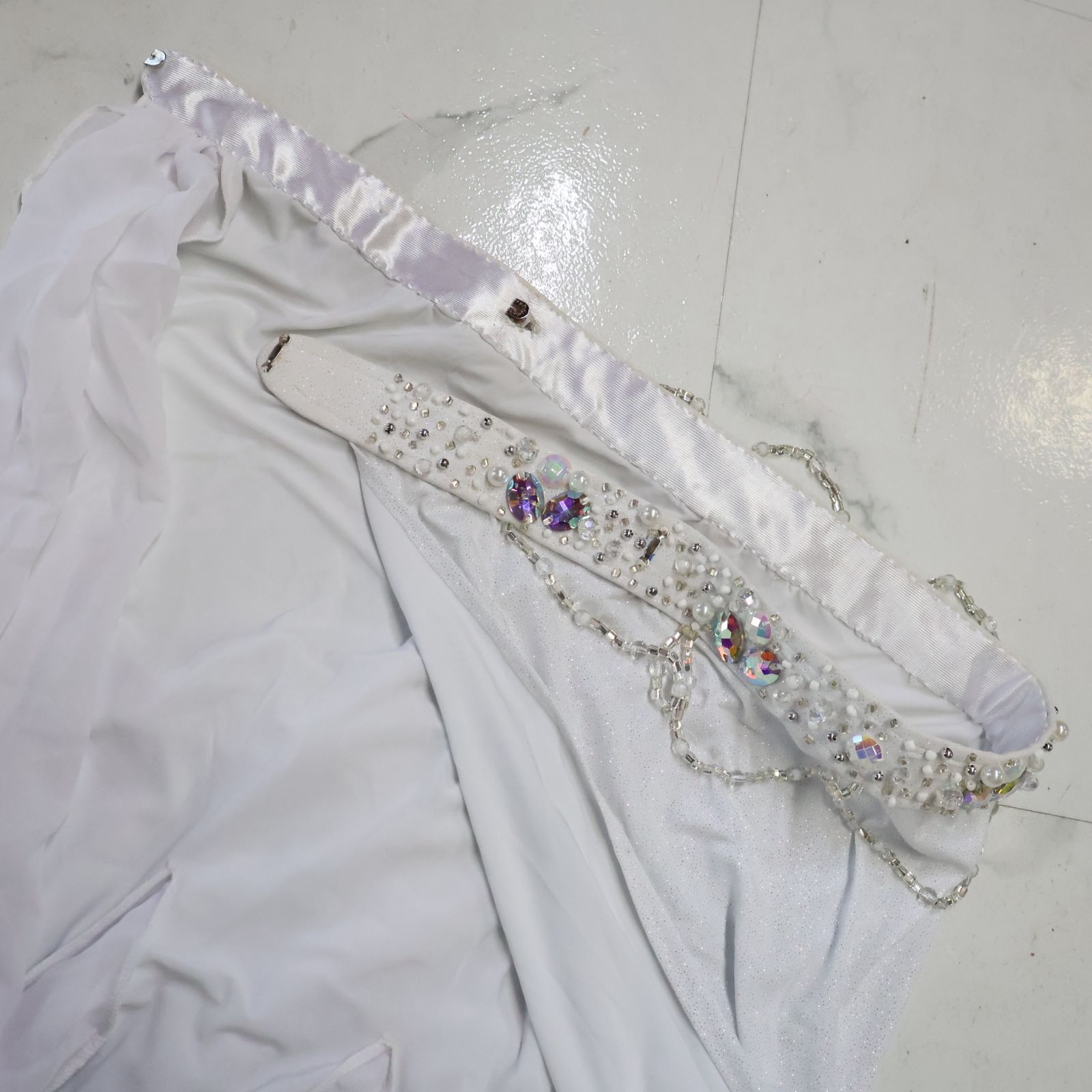 注文 【ベリーダンス用 オリエンタル衣装】ホワイト ラインストーン