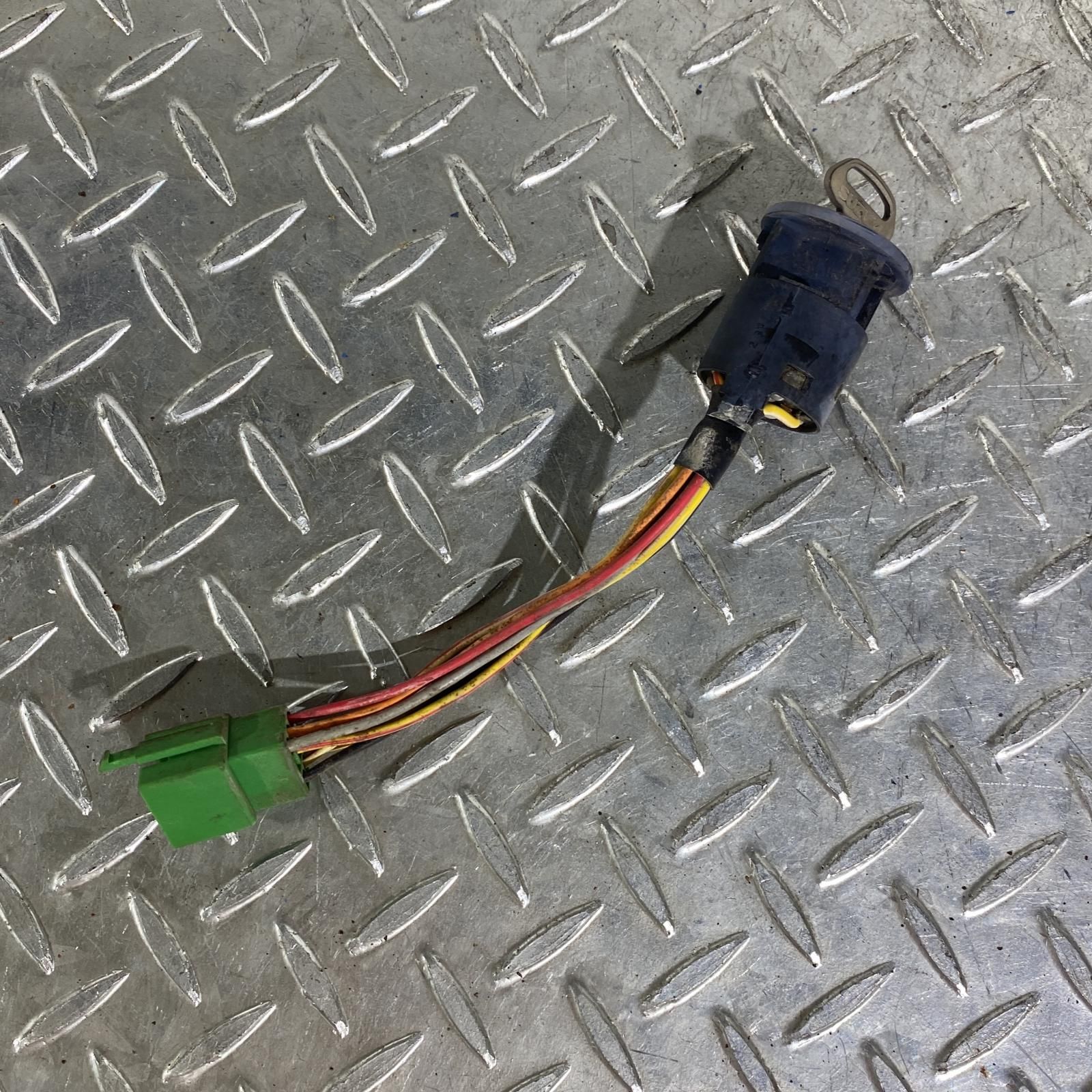 SUZUKI バーディー 50 (4サイクル) イグニッションスイッチ スズキ