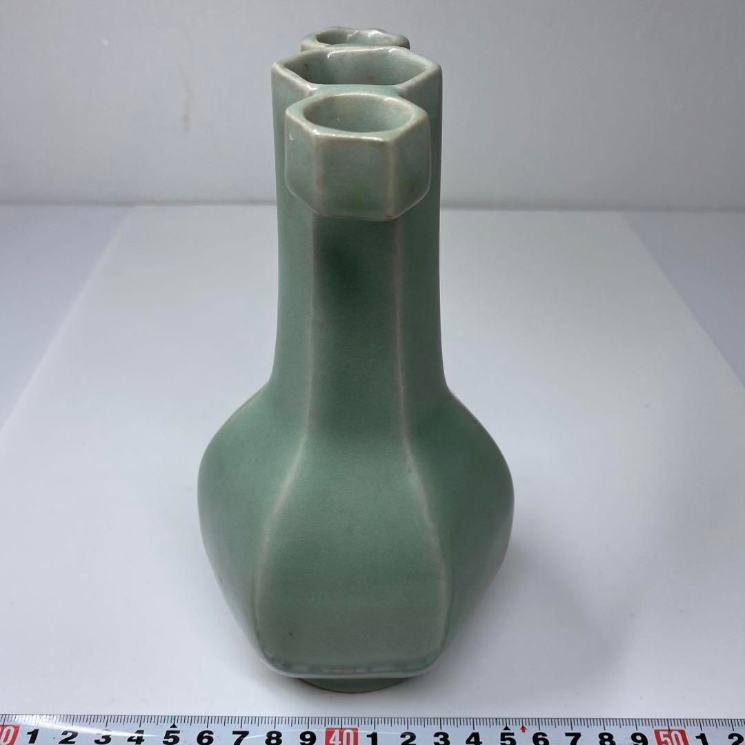 中国美術　青磁花瓶　高さ18.4㎝　タエサカ　東な6-1229① 中国美術 青磁花瓶 高さ18.4㎝ タエサカ 東な6-1229① - メルカリ