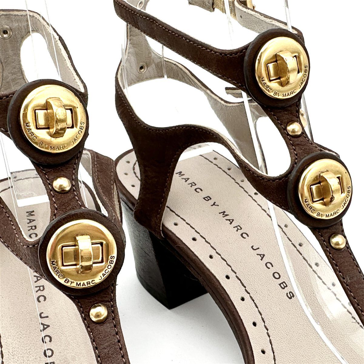 MARC JACOBS サンダル レザー Tストラップ スクエアトゥ