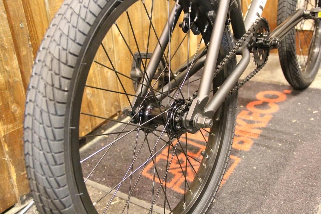 最終決算 新品、未使用 BMX STREET DURCUS ONE RAW 20.3